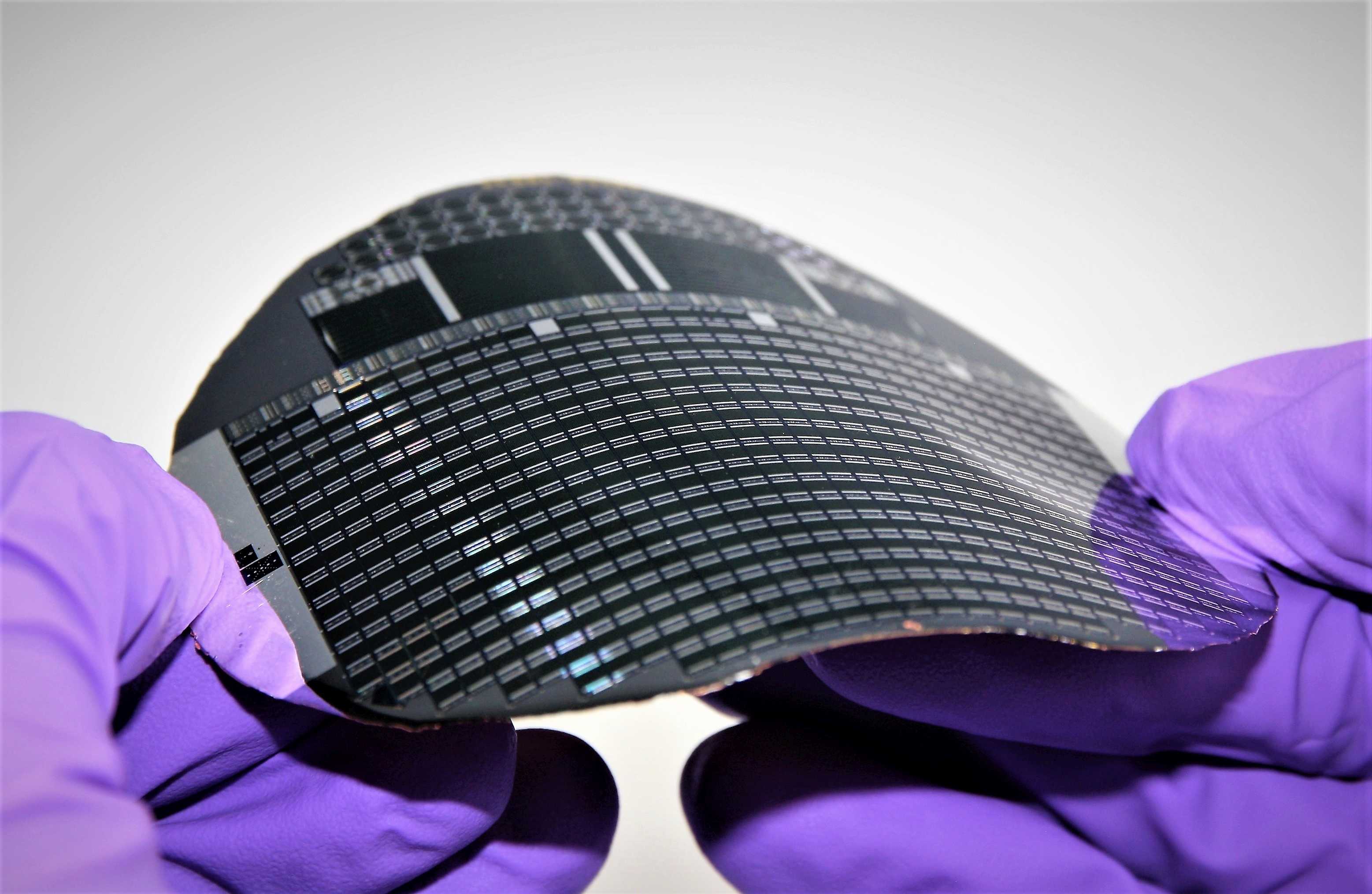 In Dünnschichttechnologie gefertigter 4-Zoll Wafer