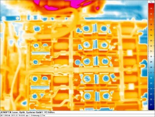 Thermische Charakterisierung  von Fahrzeugbatterien am Fraunhofer ISE.