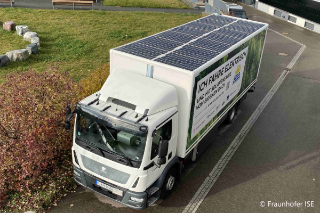 Solarmodule integriert in LKWs und Transporter