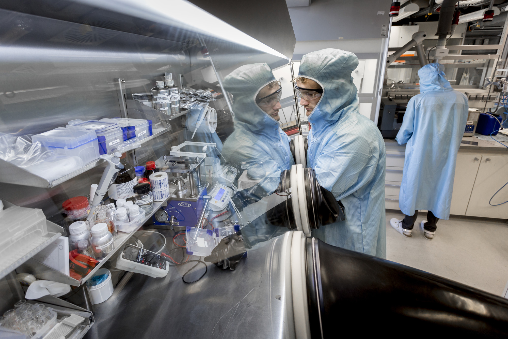Glovebox_Batterien