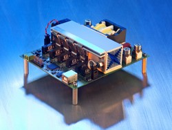 Aufbau eines Labormusters eines resonanten DC/DC-Wandlers mit Galliumnitrid (GaN)-Leistungstransistoren, entstanden im Rahmen einer internen Studie des Fraunhofer ISE. 