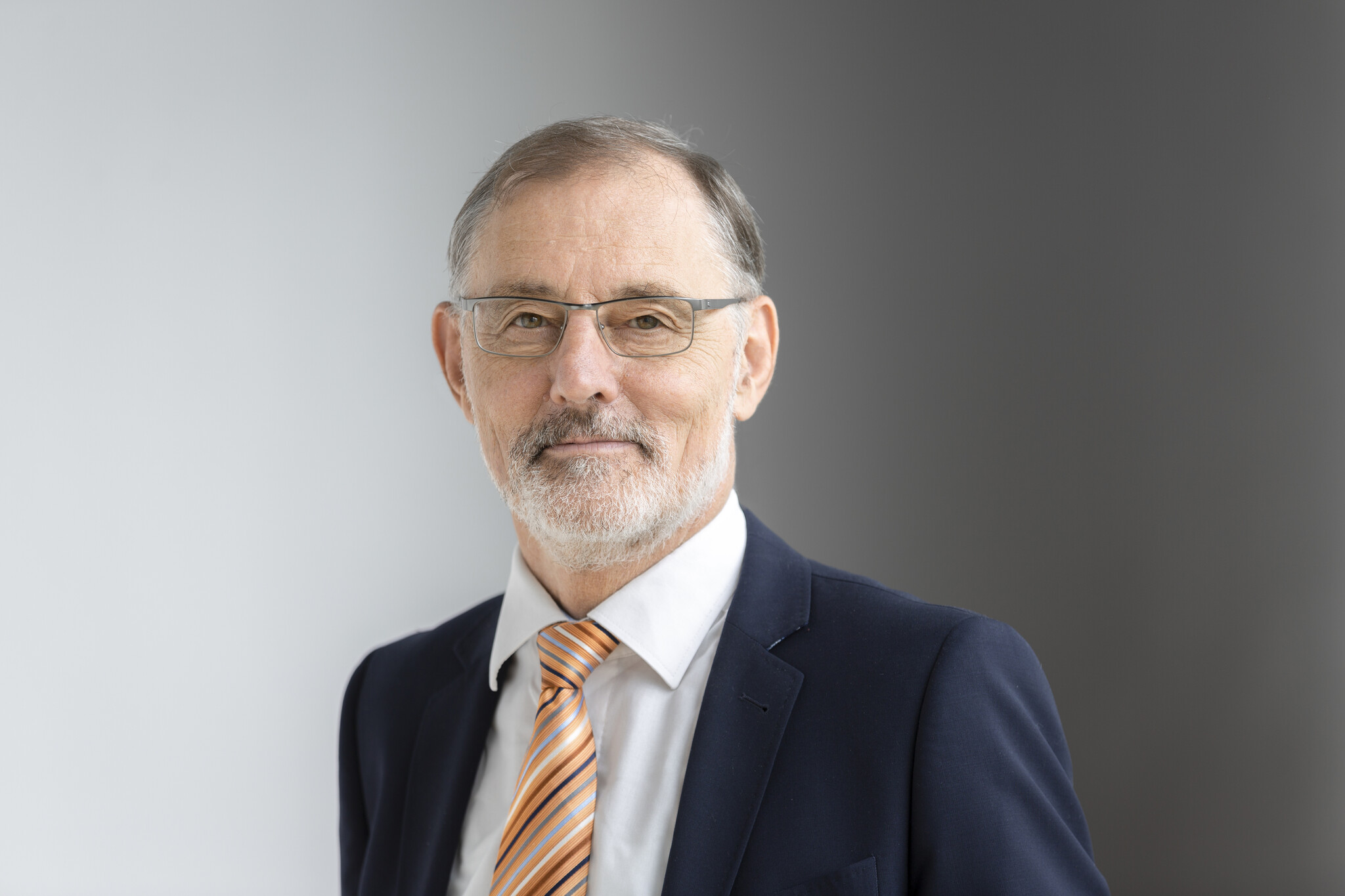 Prof. Dr. Andreas Bett