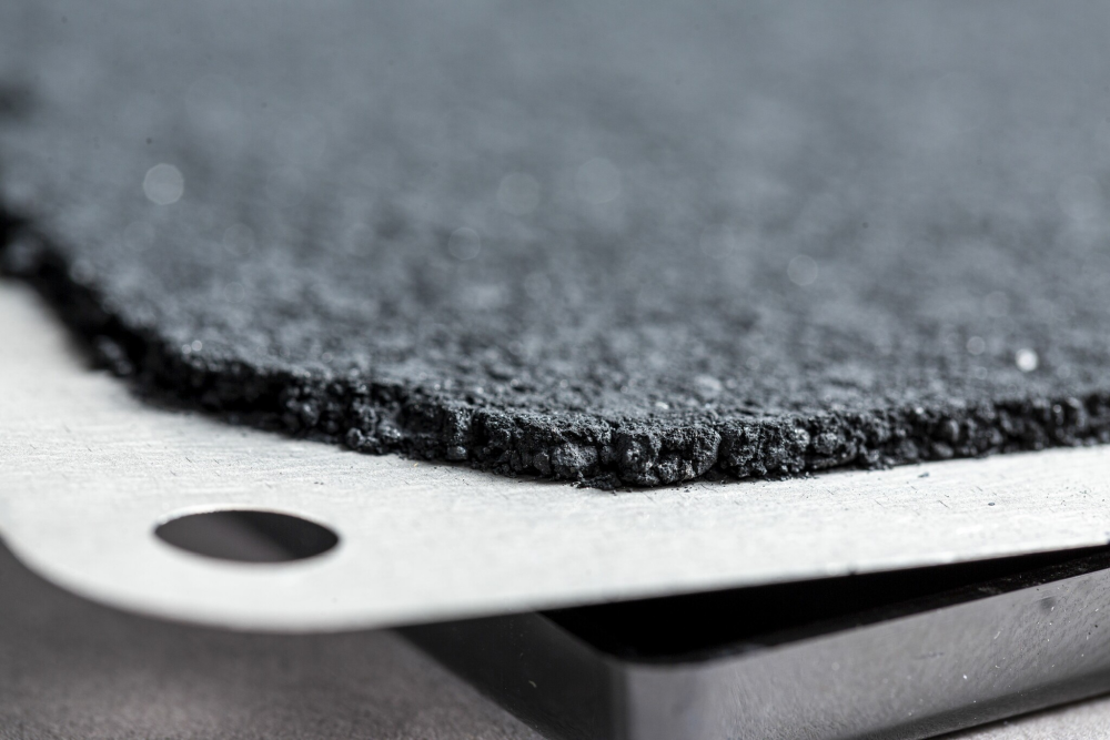 Battery electrode developed at Fraunhofer ISE with high layer thicknesses (>1 mm) based on dry coating processes.