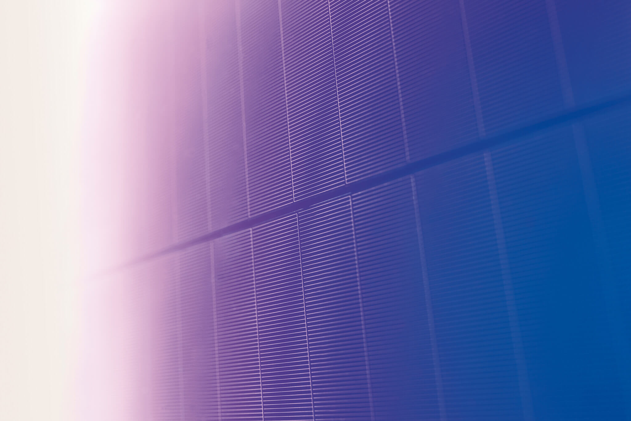 High-efficiency shingle solar cells in a car roof