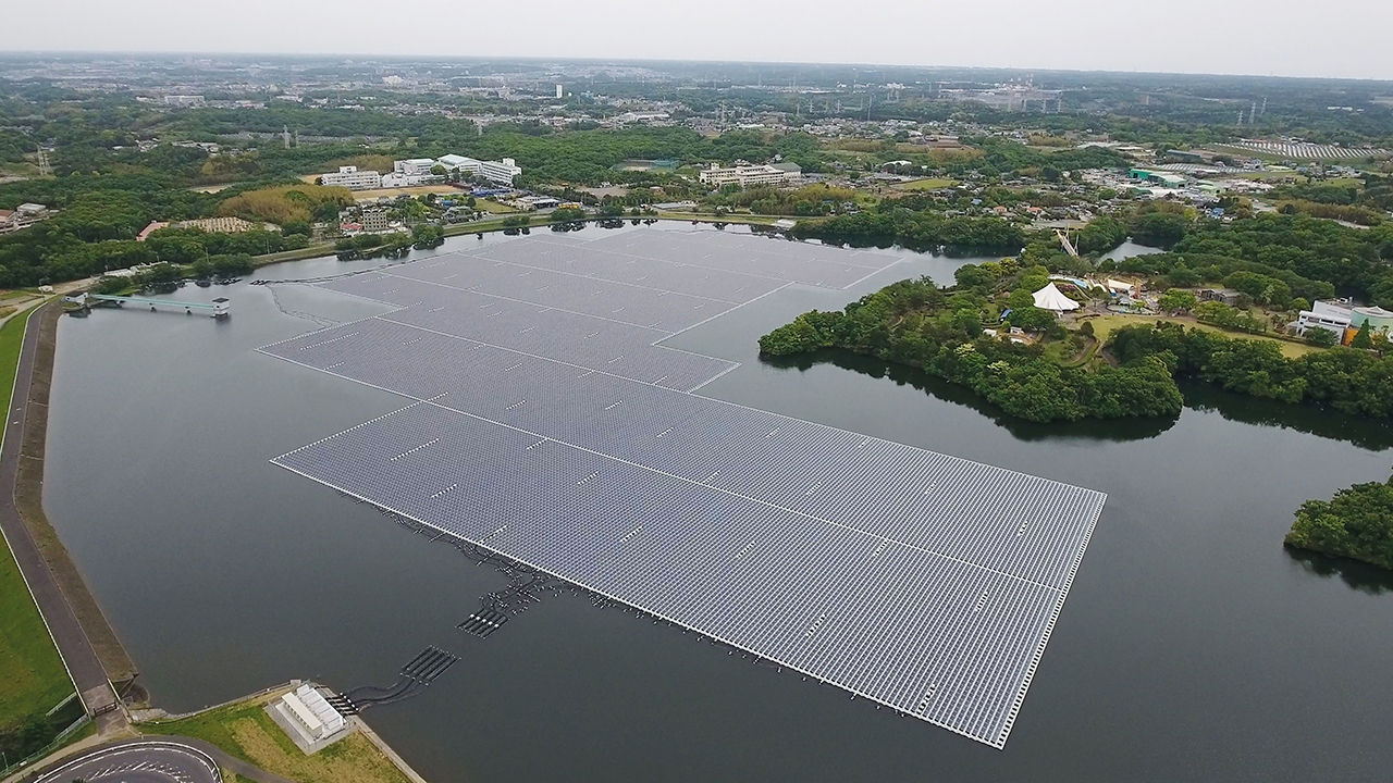 Floating PV power plant in Japan