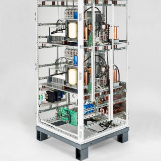 100 kVA inverter with 15 kV silicon carbide transistors 100 kVA inverter with 15 kV silicon carbide transistors