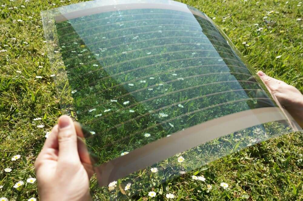 Mock-up of a transparent organic solar module manufactured with a still strongly absorbing organic semiconductor material. In the project, such modules with electrical function and higher transparency are to be manufactured and the technology presented to interested users on the basis of these demonstrators.