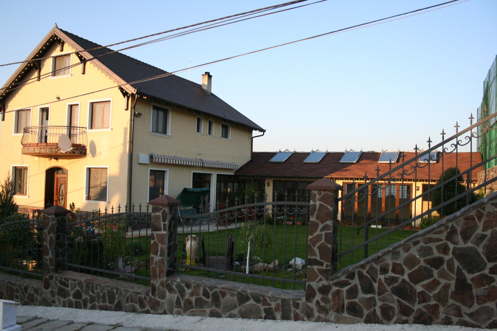 Demonstration building in Strada Gheorghe Doja 51C, Oradea 410169, Romania. A single-family house.
