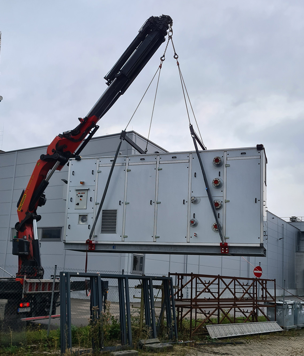 High-temperature heat pump for operation with butane and pentane