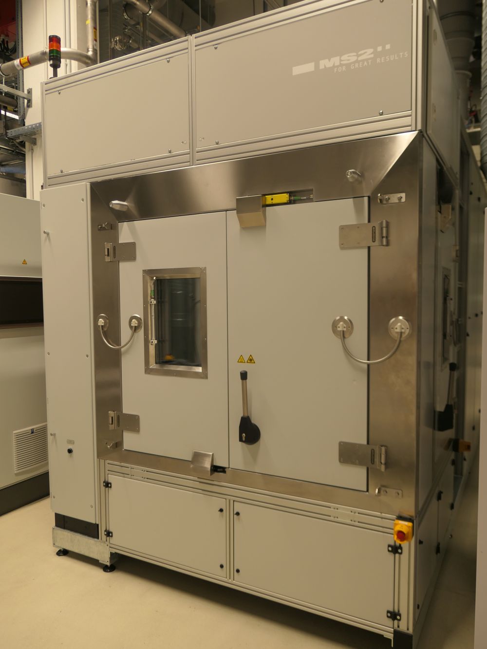 Test rig for fuel cell stacks