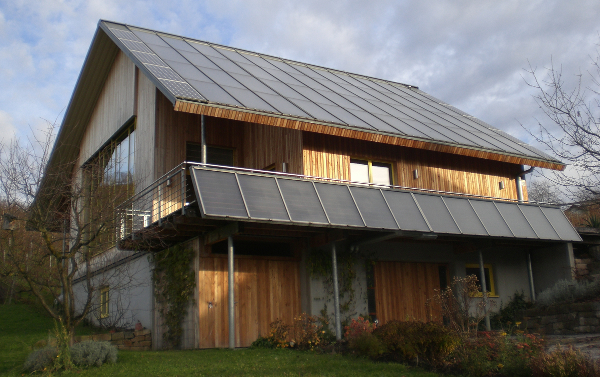 HeizSolar - Cost-optimized design of a typical solar active house