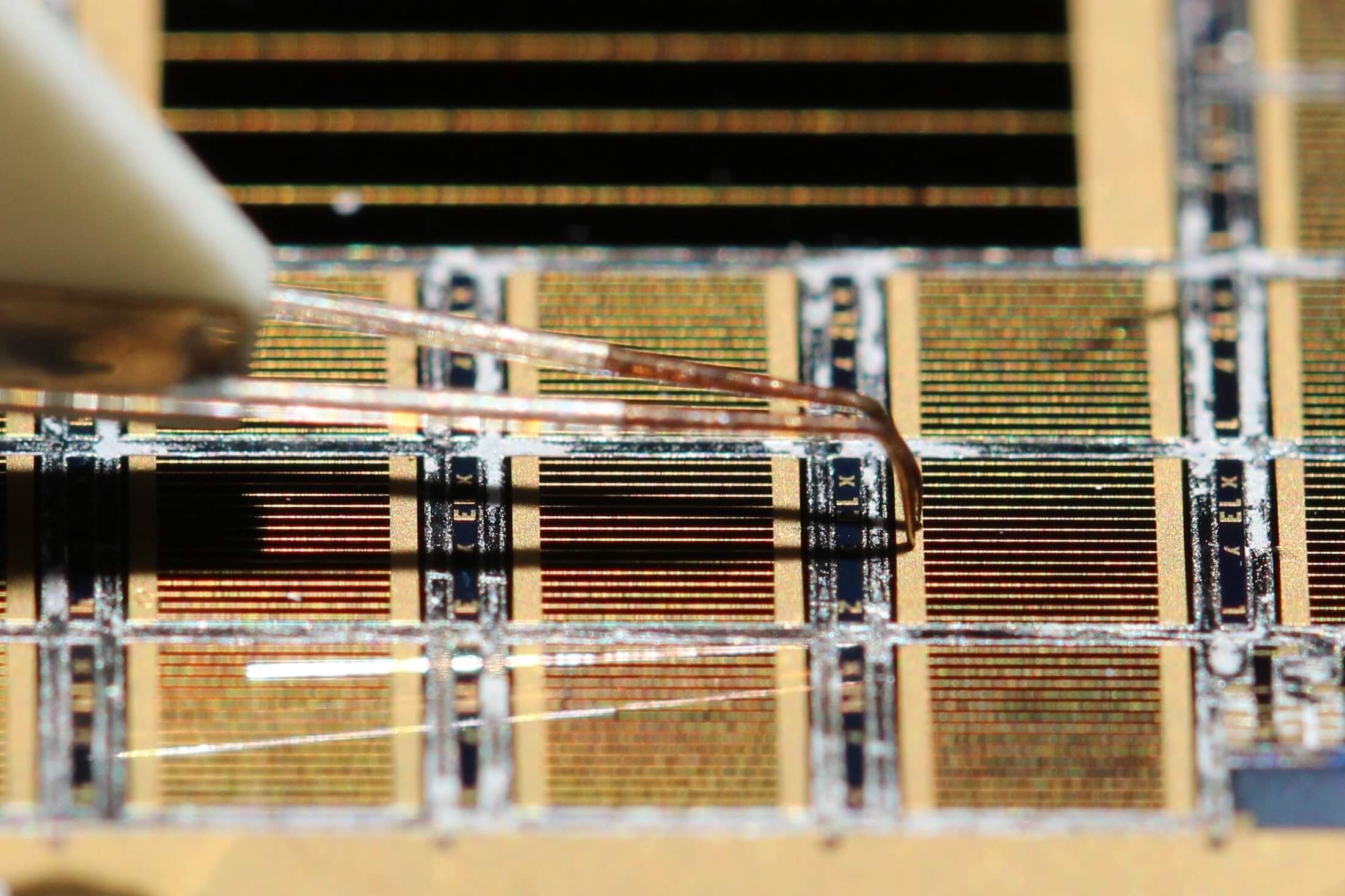 Hekmod - GaSb-based four-junction solar cell 