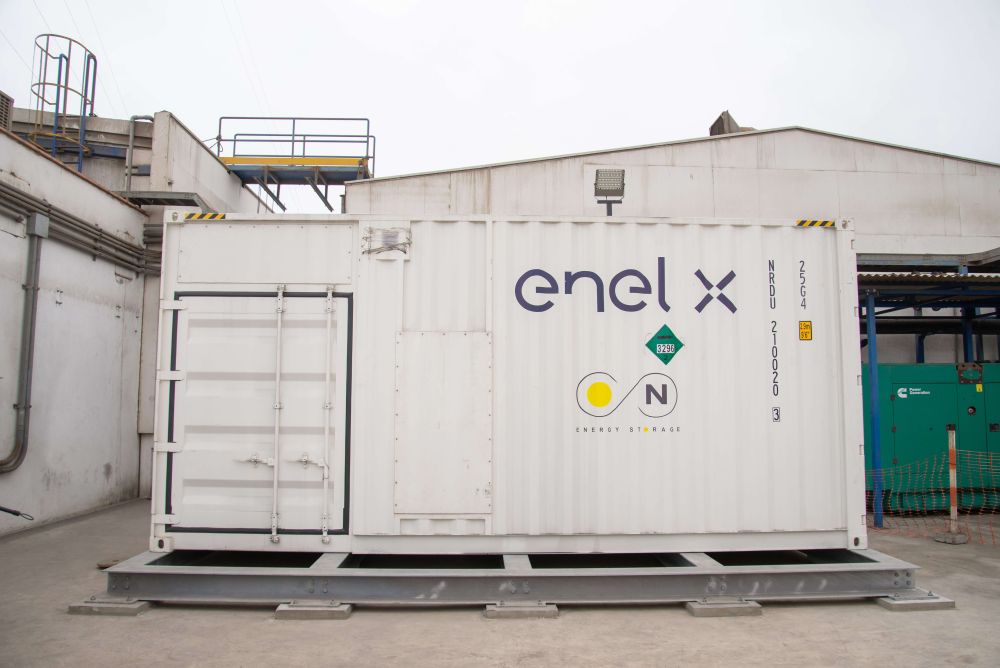 Batteriespeichersystem installiert von Enel X.