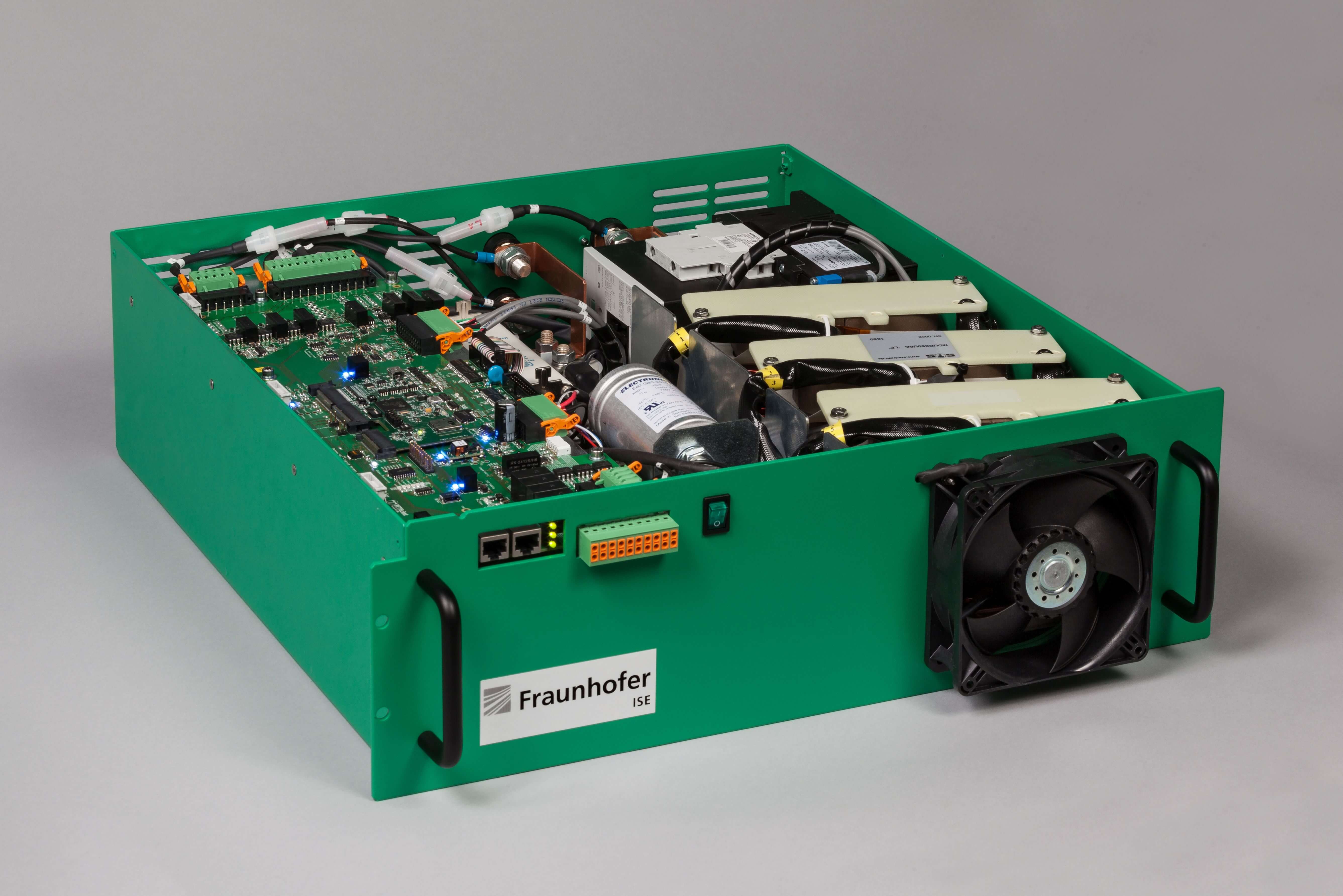 Bidirectional battery inverter with 125 kW of rated power