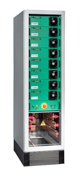 Modularer und bidirektionaler 1 MVA Batteriewechselrichter NETfficient im 19‘‘ Rack.