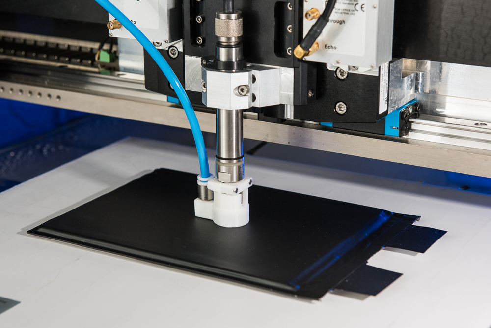 Examination of a pouch cell using SAM (Scanning Acoustic Microscopy). The setup will be further developed and optimized in the project.