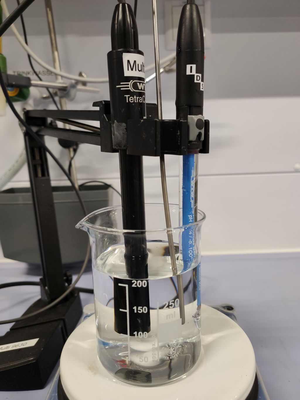 Beaker measurement for saturation-induced precipitation and extraction