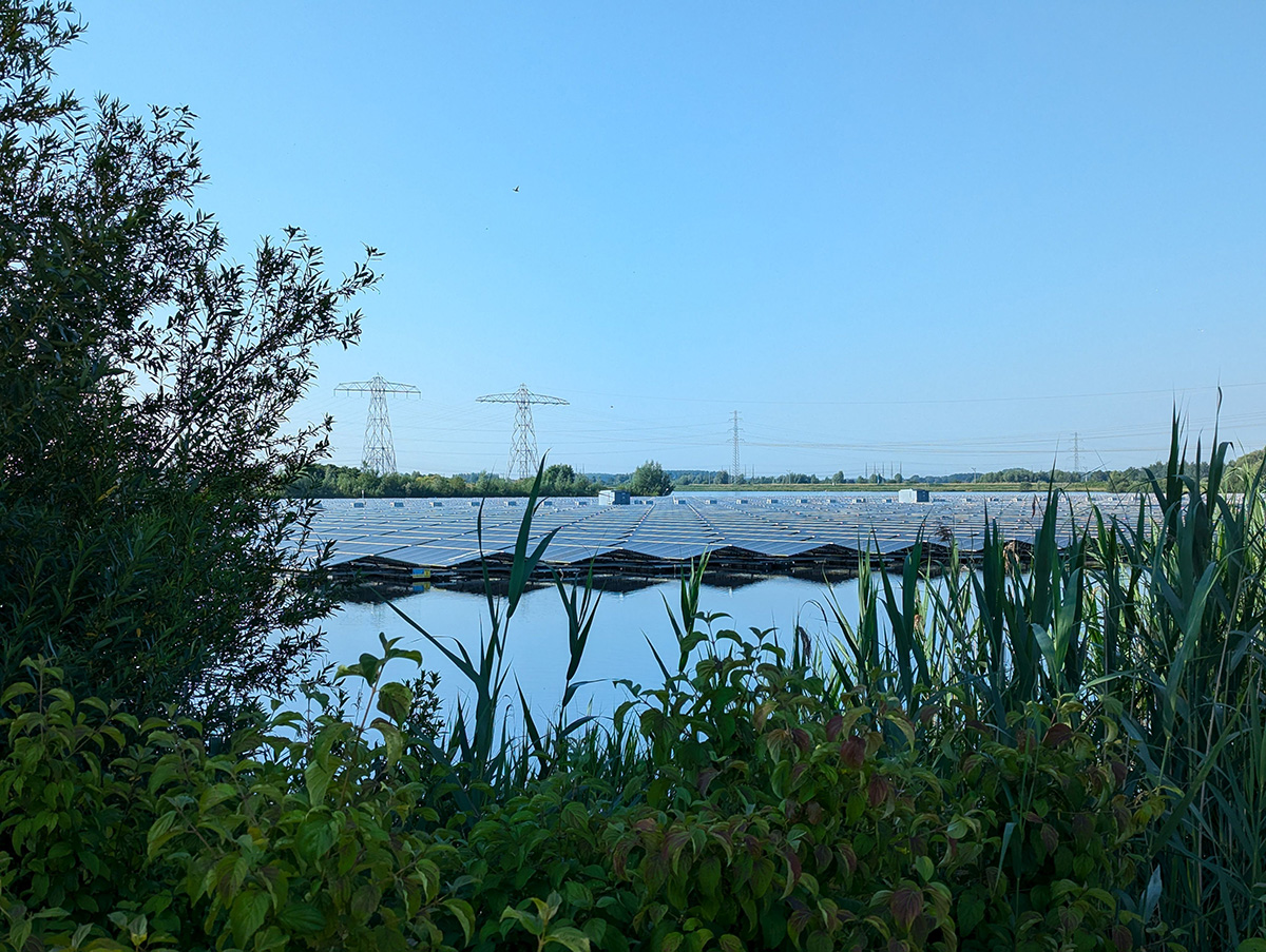 Floating PV system in Sekdorn