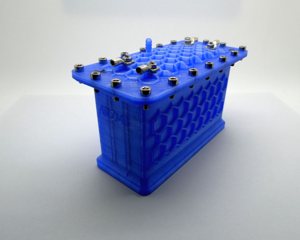 Structure of a battery system concept from the one-year concept phase of WinZIB based on a zinc-ion battery storage system.