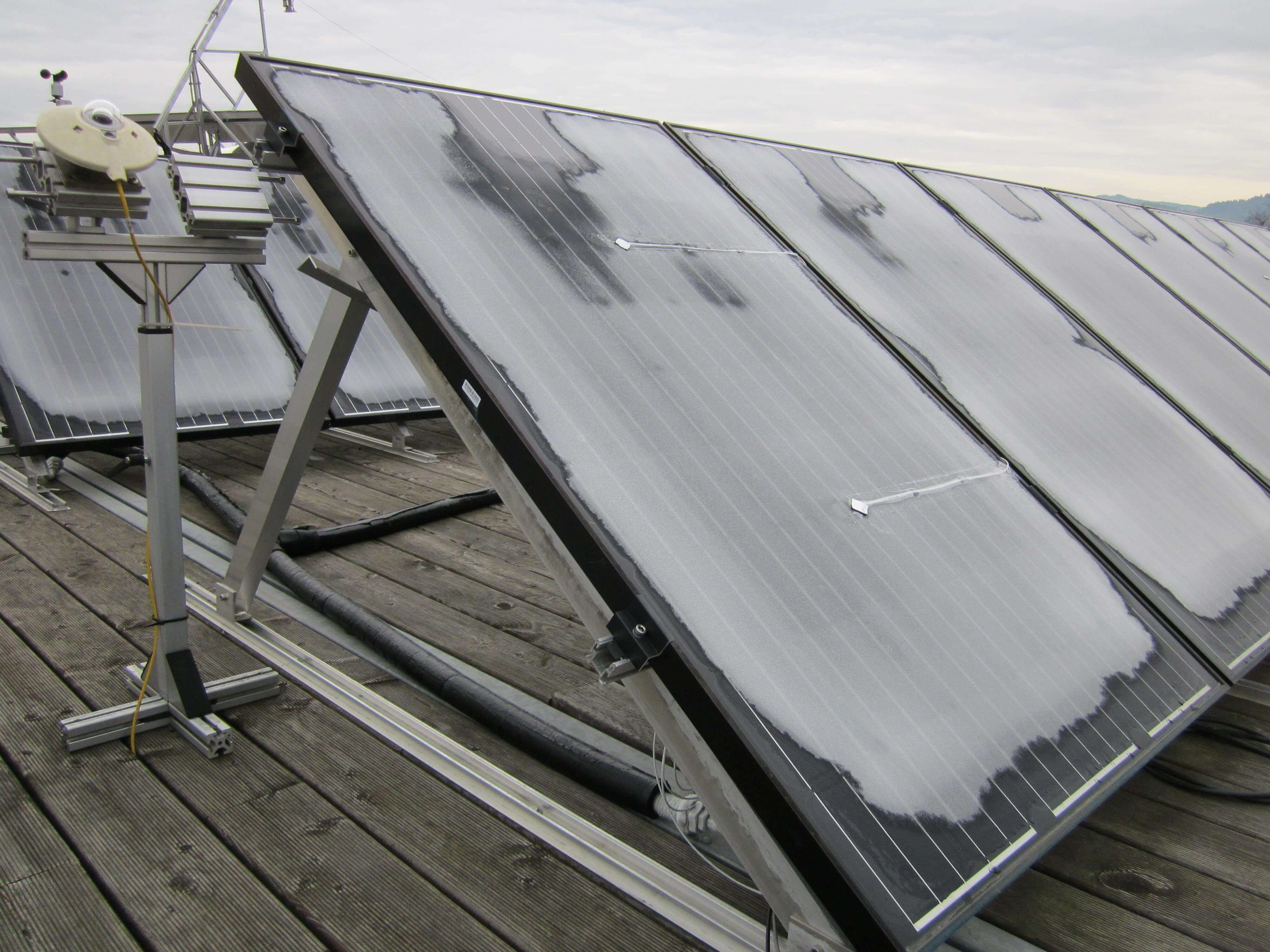 Icing on PVT module field (source for heat pump)